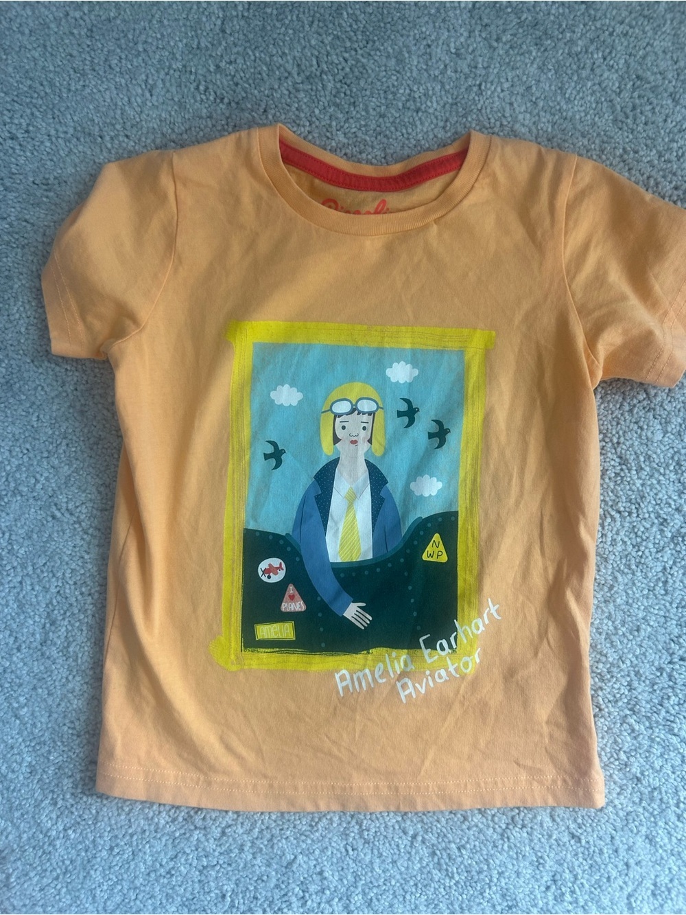 Piccolina Amelia Earhart tee